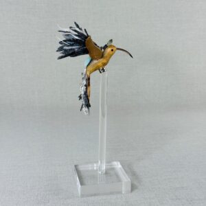 COLIBRIS CON CUARZOS Y BASE DE ACRÍLICO HECHOS DE MADERA